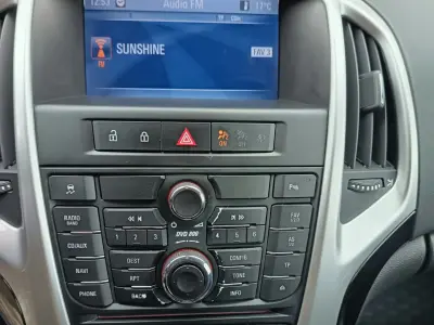Opel Astra 2010 (miniatűr)