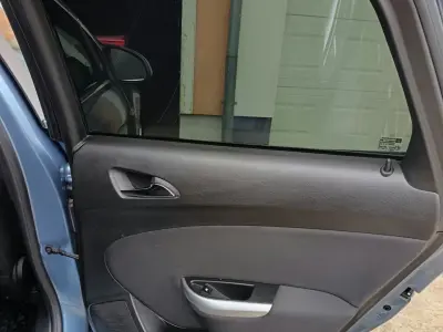 Opel Astra 2010 (miniatűr)