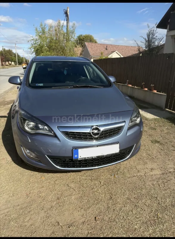 Opel Astra 2010