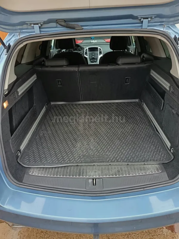 Opel Astra 2010