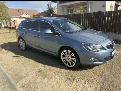 Opel Astra 2010 (miniatűr)