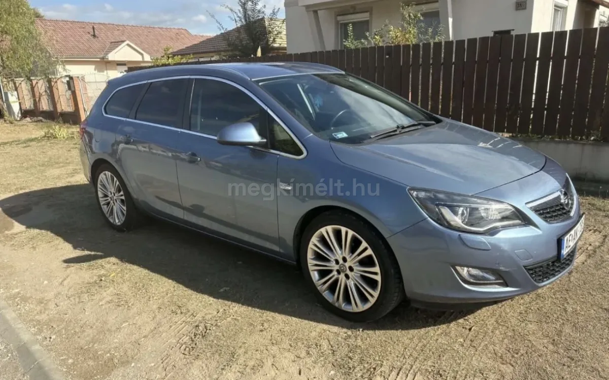 Opel Astra 2010