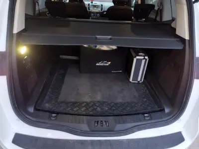 Ford S-Max 2016 (miniatűr)