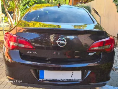 Opel Astra 2017 (miniatűr)