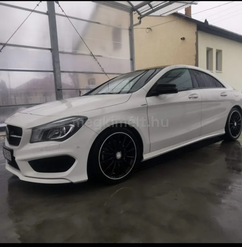 Mercedes-Benz CLA 220 2013