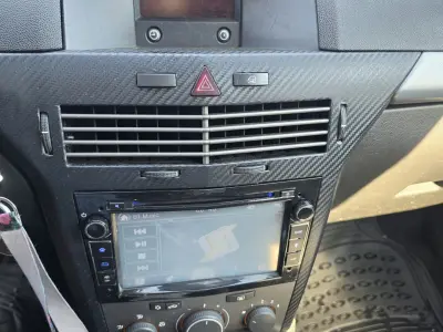 Opel Astra 2006 (miniatűr)