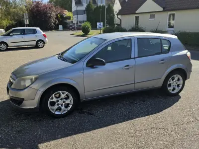 Opel Astra 2006 (miniatűr)