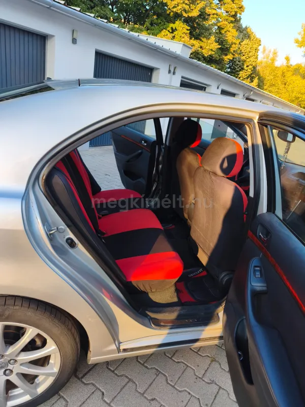 Toyota Avensis 2004