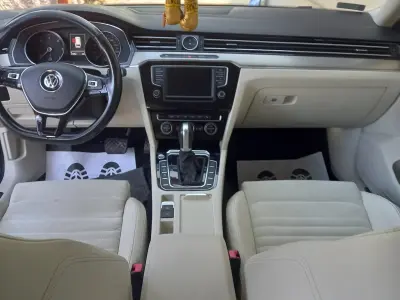 Volkswagen Passat 2015 (miniatűr)
