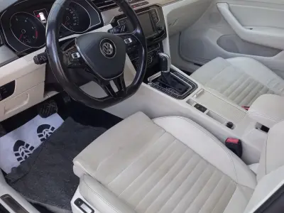 Volkswagen Passat 2015 (miniatűr)