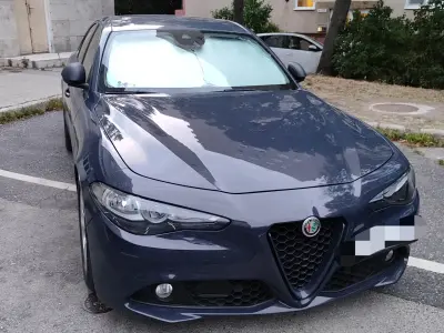 Alfa Romeo Giulia 2,2D 150Le Manual váltó