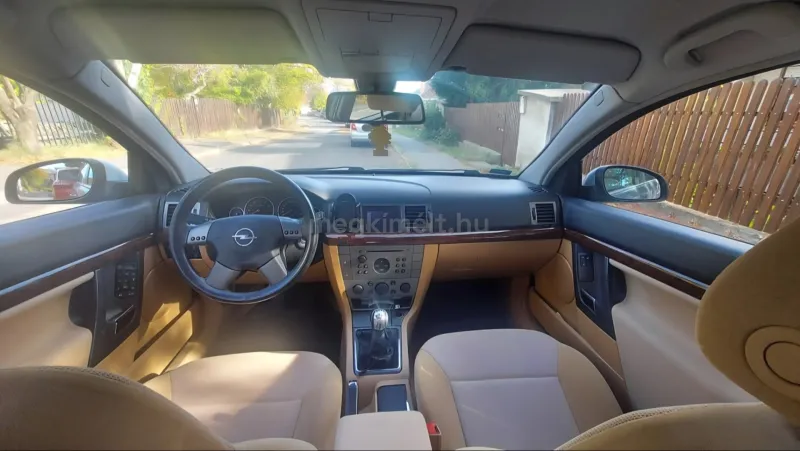 Opel Vectra 2004