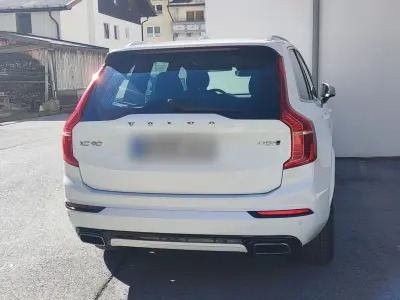 Volvo XC90 2017 (miniatűr)