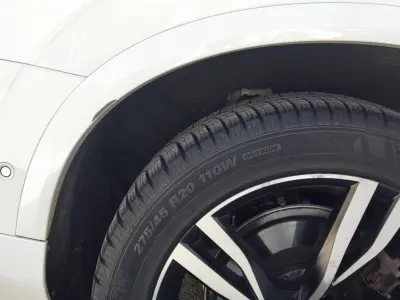 Volvo XC90 2017 (miniatűr)