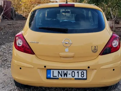 Opel Corsa 2009 (miniatűr)