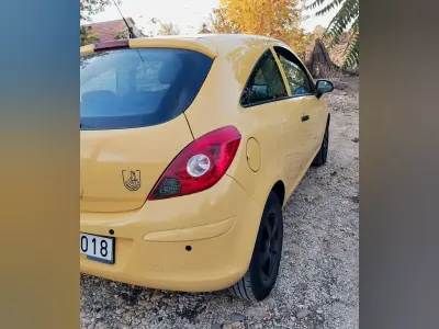 Opel Corsa 2009 (miniatűr)