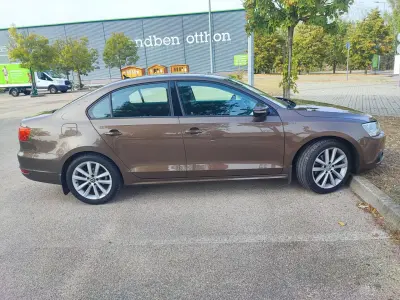 Volkswagen Jetta 2013 (miniatűr)