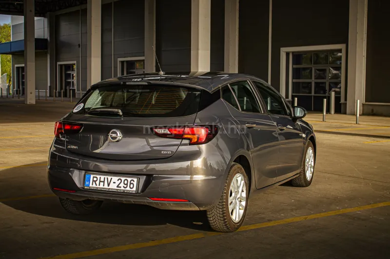 Opel Astra 2016