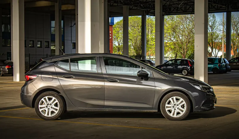 Opel Astra 2016