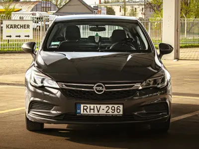Opel Astra 2016 (miniatűr)