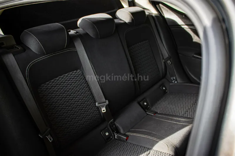 Opel Astra 2016