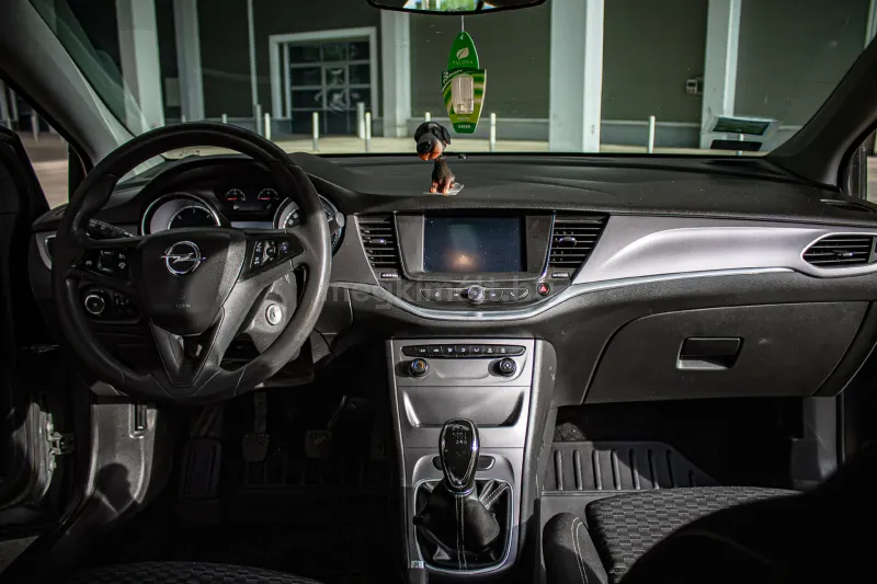 Opel Astra 2016