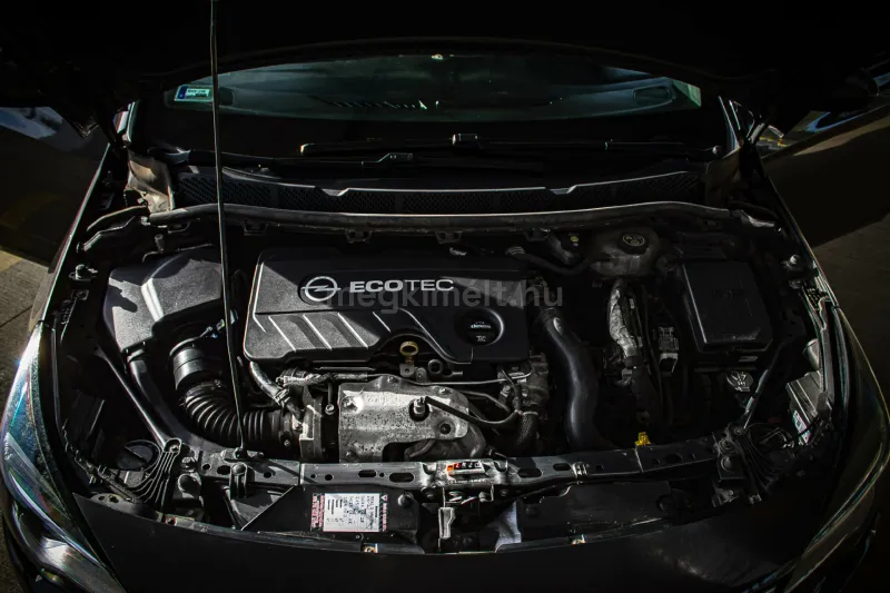 Opel Astra 2016