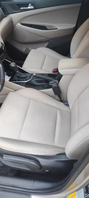 Hyundai TUCSON 2016