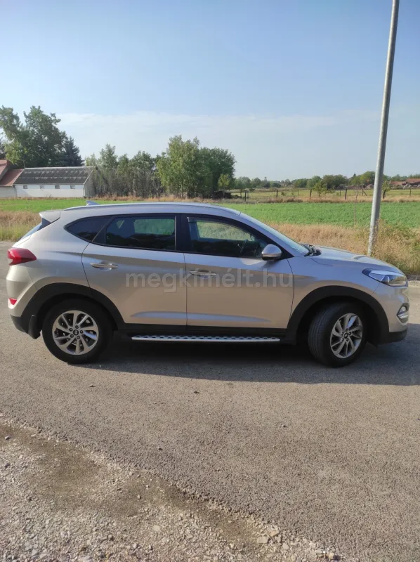 Hyundai TUCSON 2016