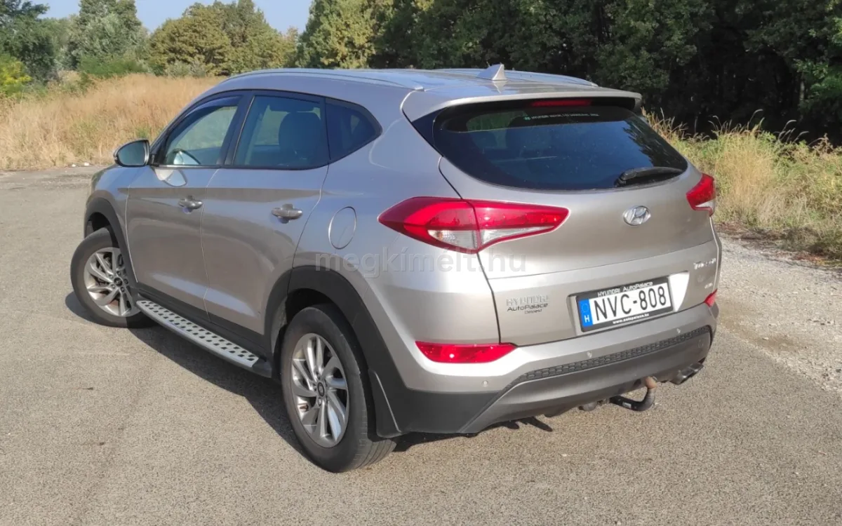 Hyundai TUCSON 2016
