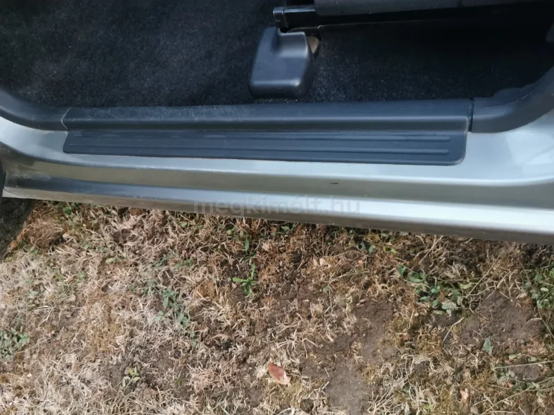 Suzuki Ignis 2004