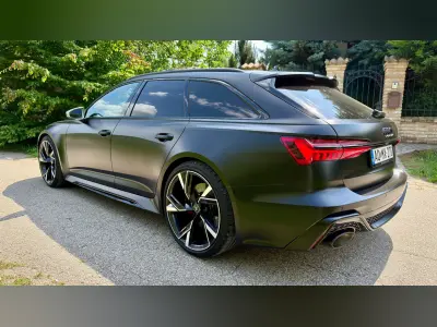 Audi RS6 2022 (miniatűr)