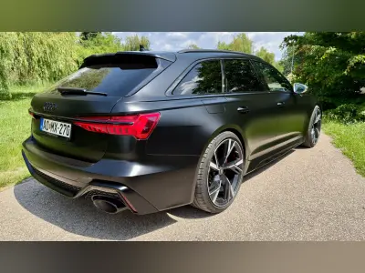 Audi RS6 2022 (miniatűr)