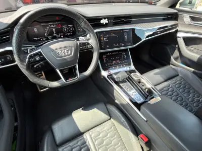Audi RS6 2022 (miniatűr)
