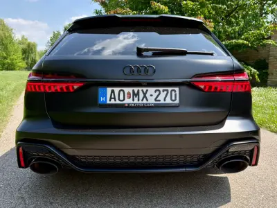 Audi RS6 2022 (miniatűr)