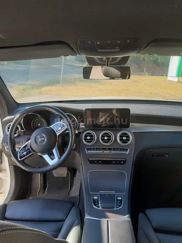 Mercedes-Benz GLC 200 2022