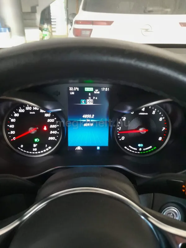 Mercedes-Benz GLC 200 2022