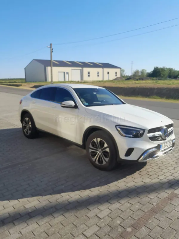 Mercedes-Benz GLC 200 2022