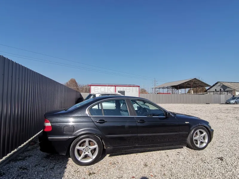 BMW 320 2004