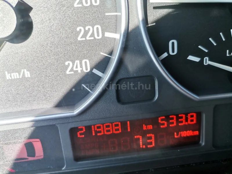BMW 320 2004