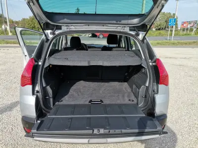 Peugeot 3008 2010 (miniatűr)