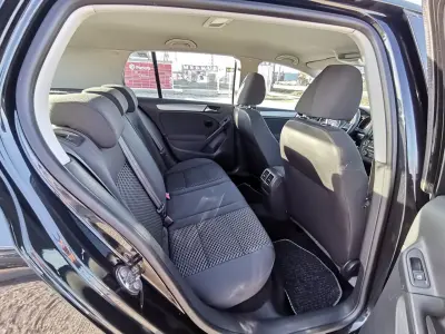 Volkswagen Golf 2010 (miniatűr)
