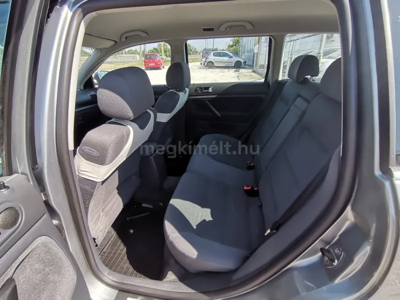Volkswagen Passat 2003