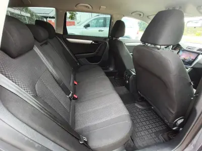 Volkswagen Passat 2013 (miniatűr)