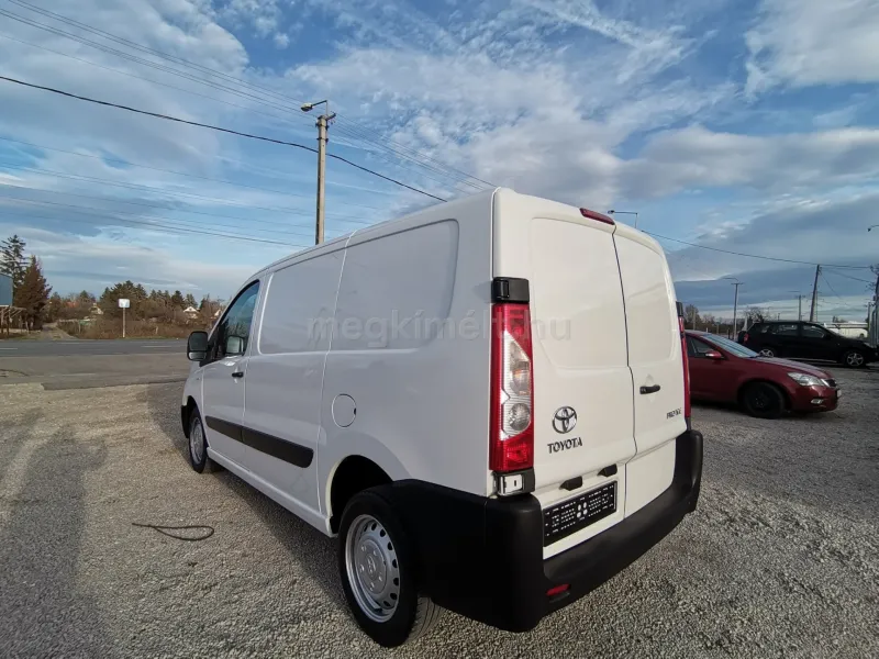 Toyota Proace 2015