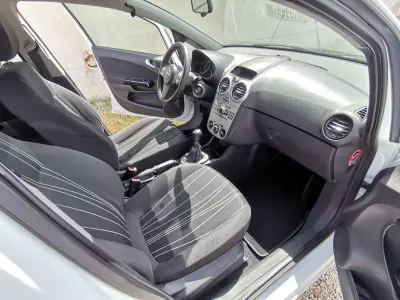 Opel Corsa 2009 (miniatűr)