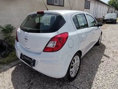 Opel Corsa 2009 (miniatűr)