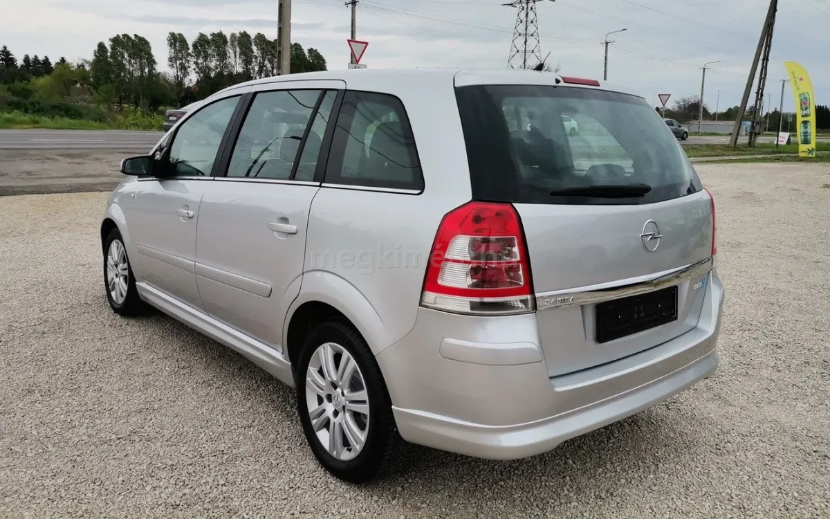 Opel Zafira 2008