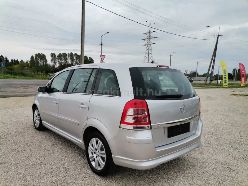 Opel Zafira 2008