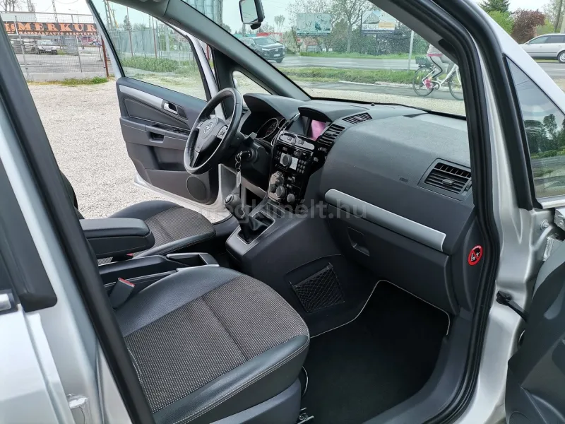 Opel Zafira 2008